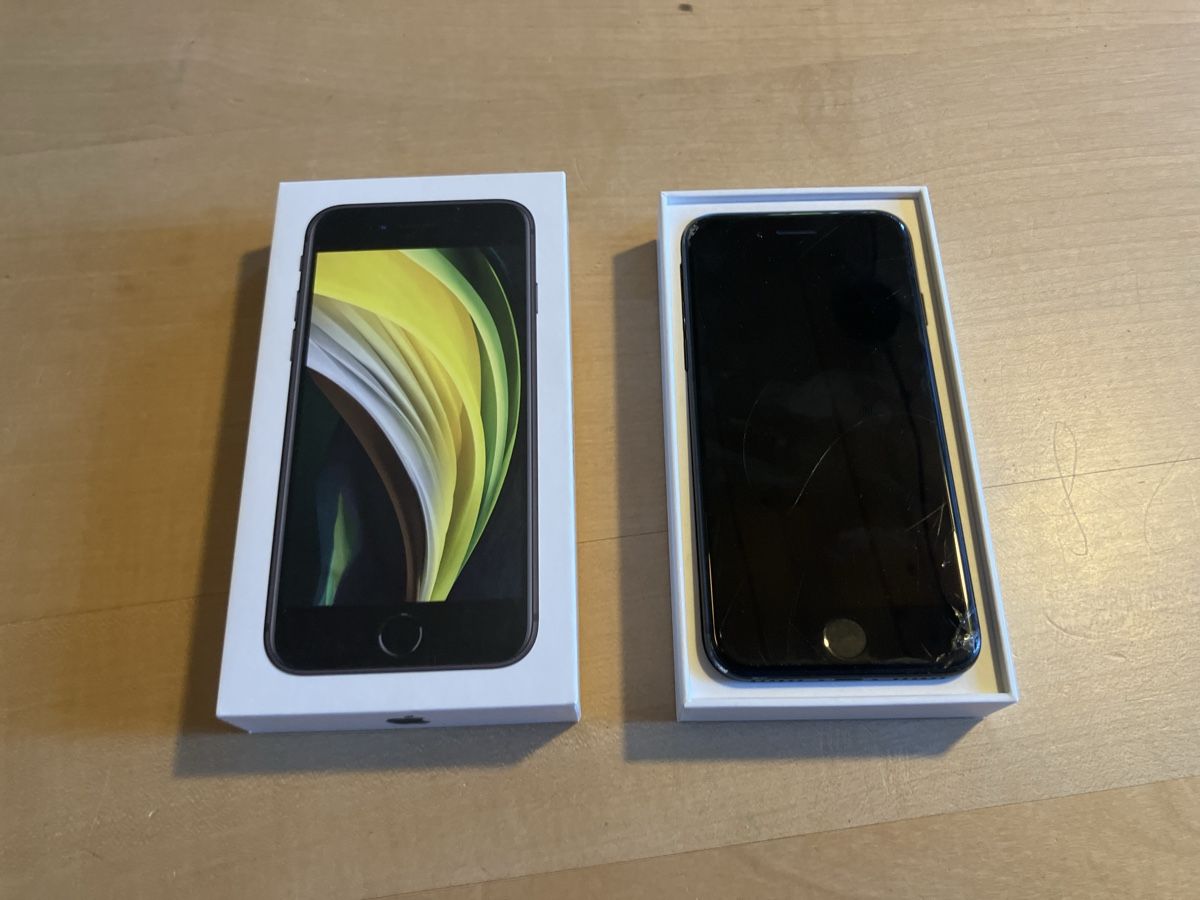 Apple Telefoni cellulari / Smartphones: iPhone SE 2020 – Difettoso da Heimiswil venduto da retowidmer 2