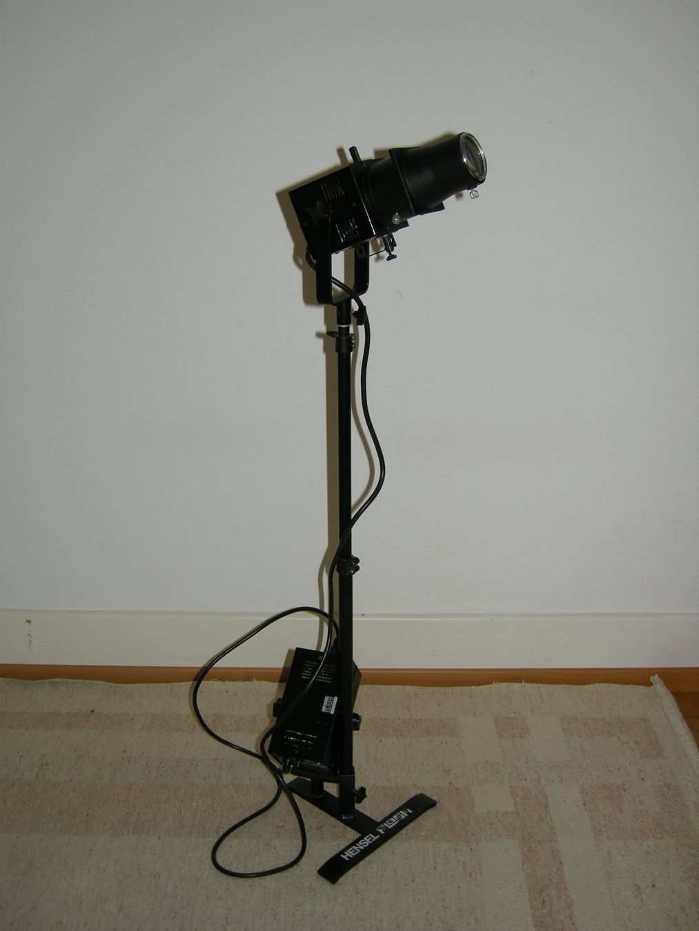 Blitze: Hensel Miniflash 250 & 500 System / Studiofotografie – Gebraucht aus Aarau von Pearlz 4