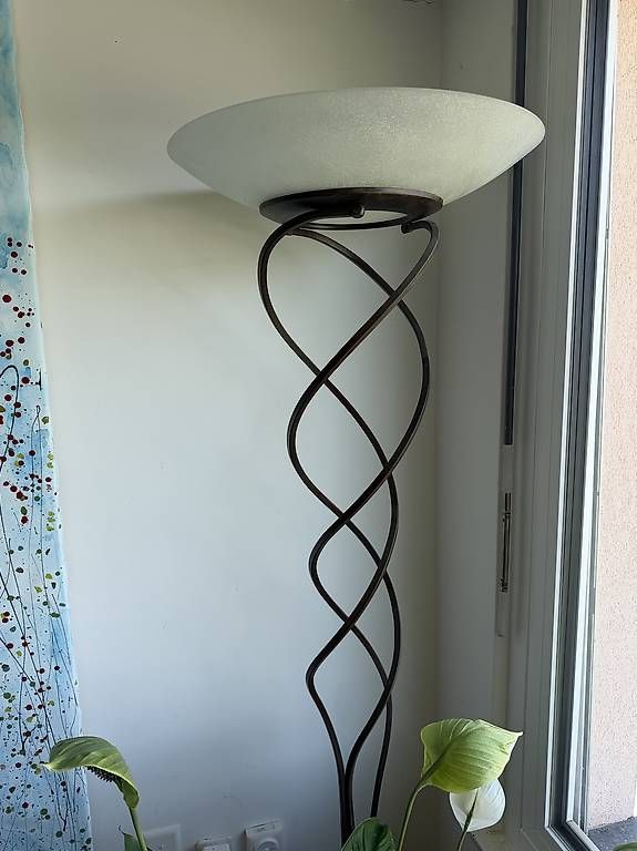 Lampade: Lampe sur pied – Usato da Arvillard (Salins) venduto da Taniguchi 1
