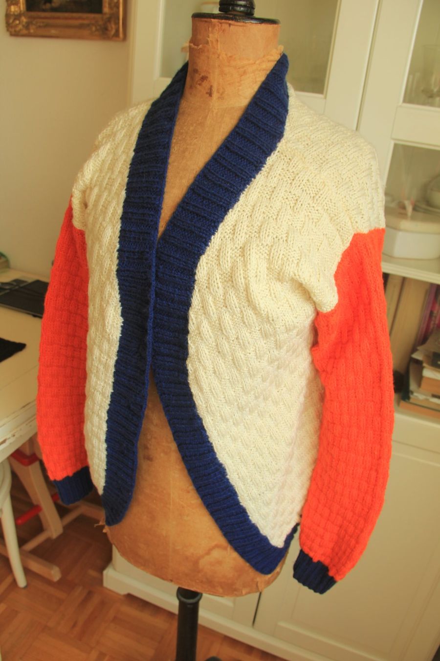 Maglioni & Felpe: Vintage Pullover handgemacht – Usato da Basel venduto da pak11 3