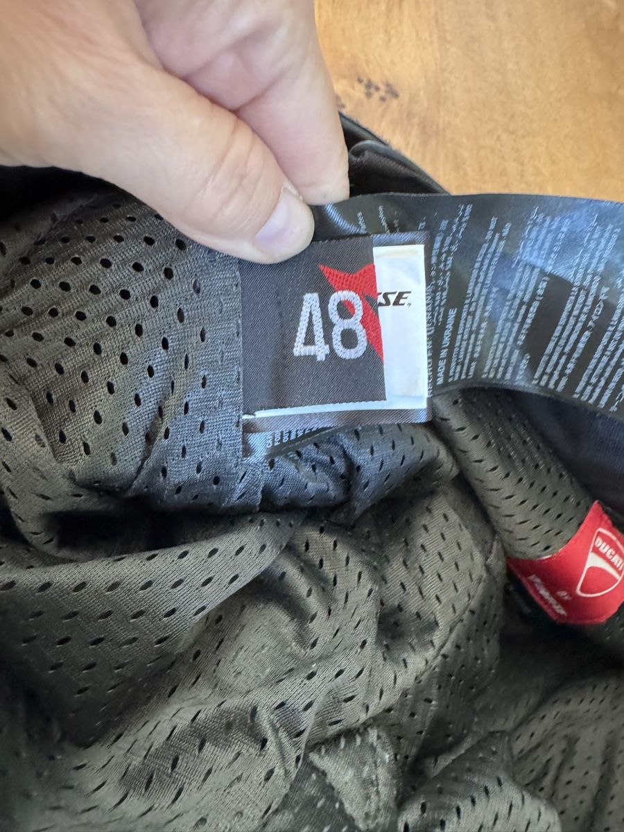 Ducati Pantaloni: Motorrad Ducati Lederhose Grösse 48  – Usato da Niederbüren venduto da Oetschli 4