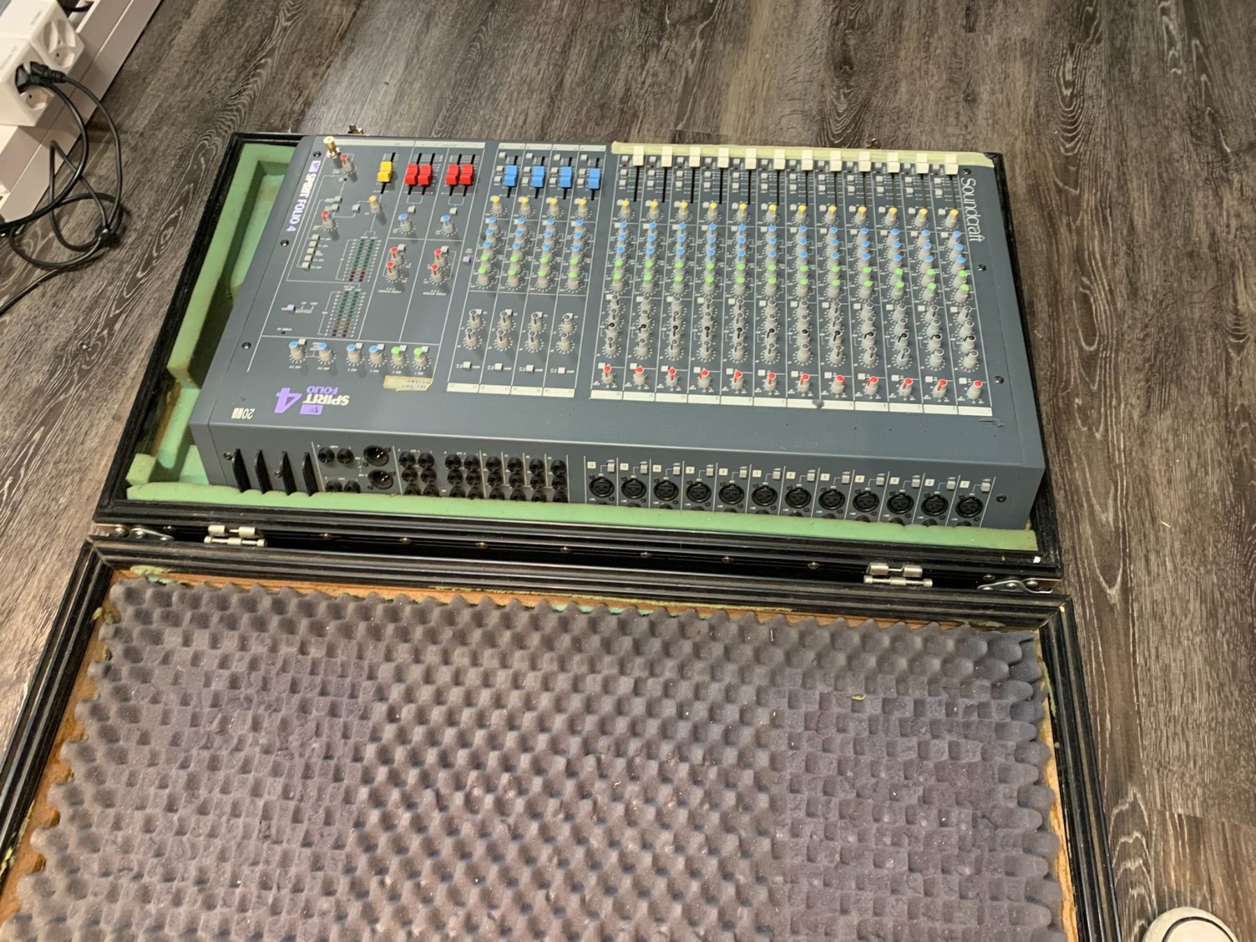 Soundcraft Console di mixaggio: Soundcraft Spirit Folio 4 – Usato da Burgdorf venduto da Oester97 1