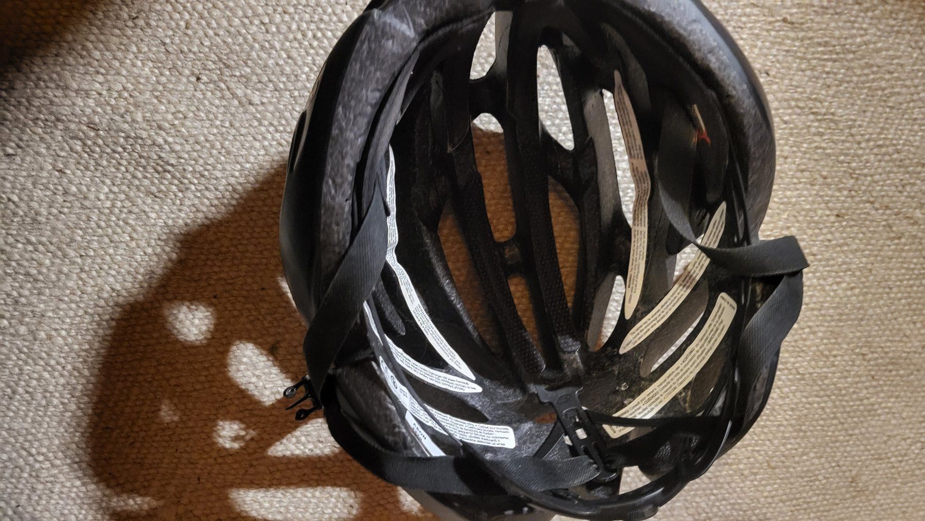 Giro Caschi: Velohelm Giro Grösse L – Usato da Trun venduto da nora210 1