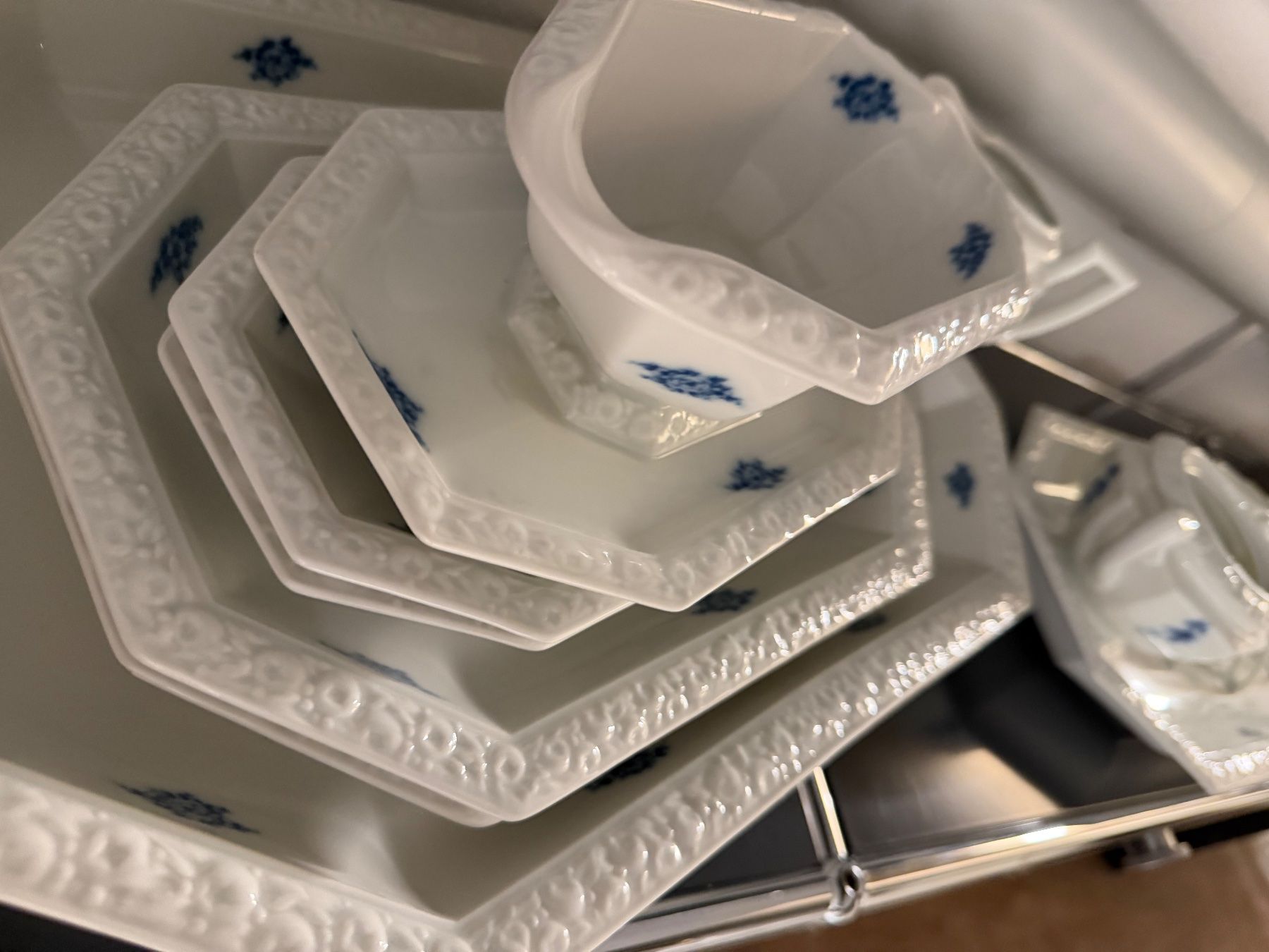 Geschirrsets: Service Rosenthal Maria – Gebraucht aus Baar von mon_bb6x 2