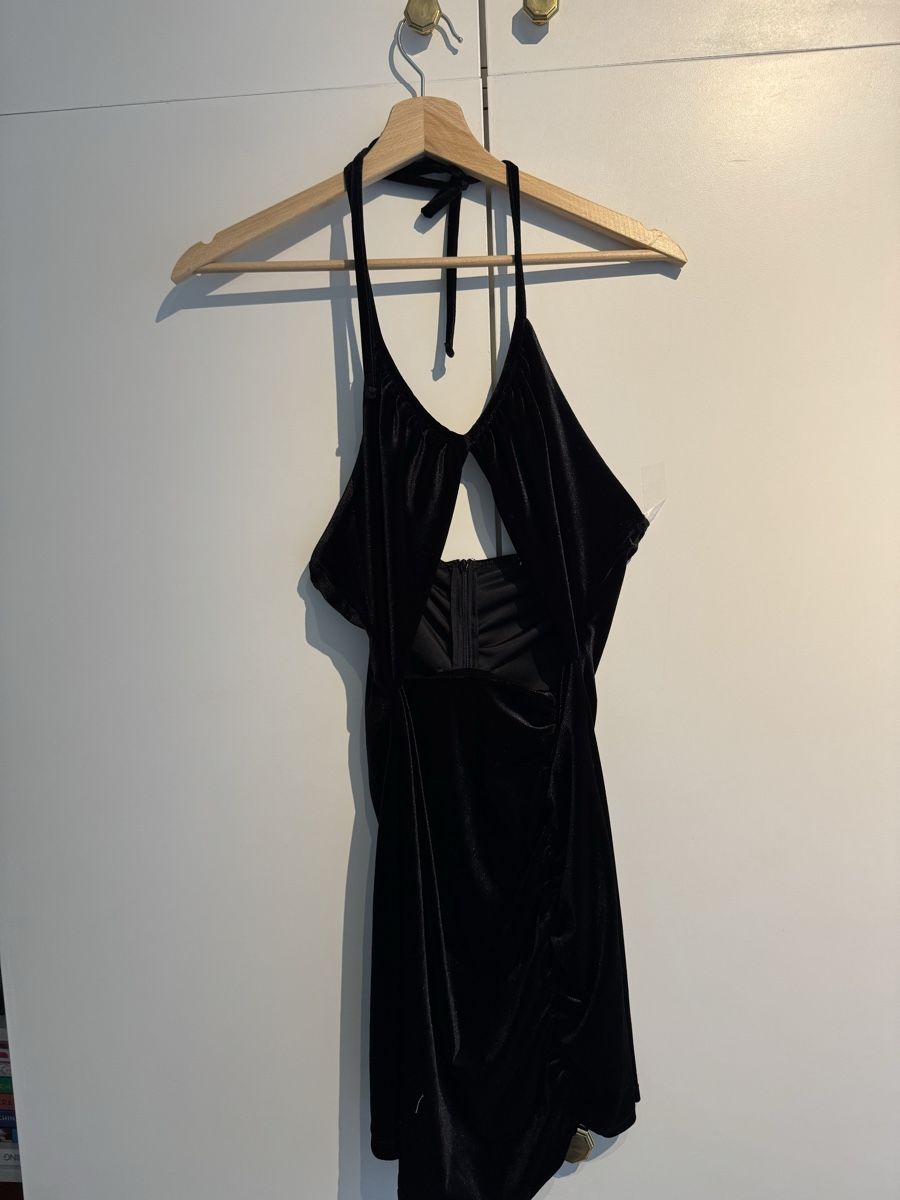 Zara Vestiti: Mini-robe noire Zara en velours - Taille M – Usato da Genève venduto da sar_852v 1