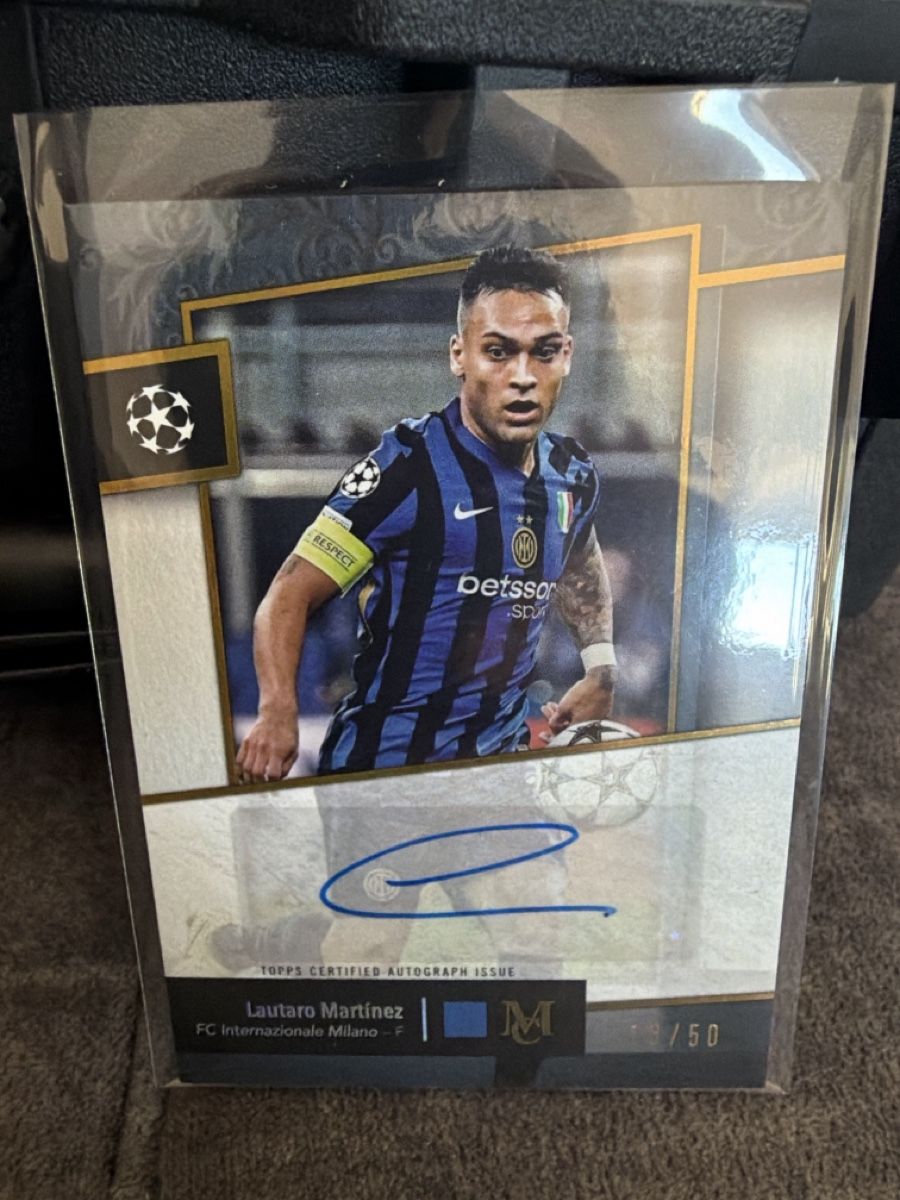 Topps Carte collezionabili: Lautaro Martinez Topps Autogramm 14/50 – Nuovo (secondo la descrizione) da Zofingen venduto da Chimilane
