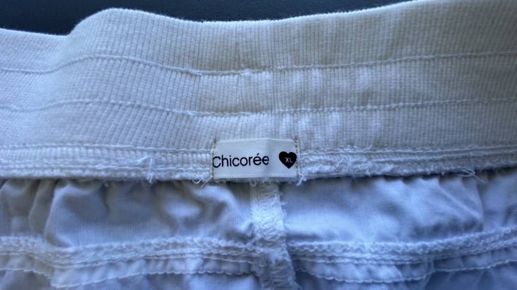 Pantalons: Chicorée 3/4 Hose weiss – D'occasion à Berg TG par Viper9 1