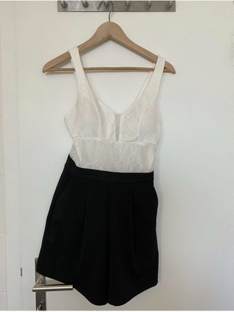 JUMPSUIT UNGETRAGEN GRÖSSE S