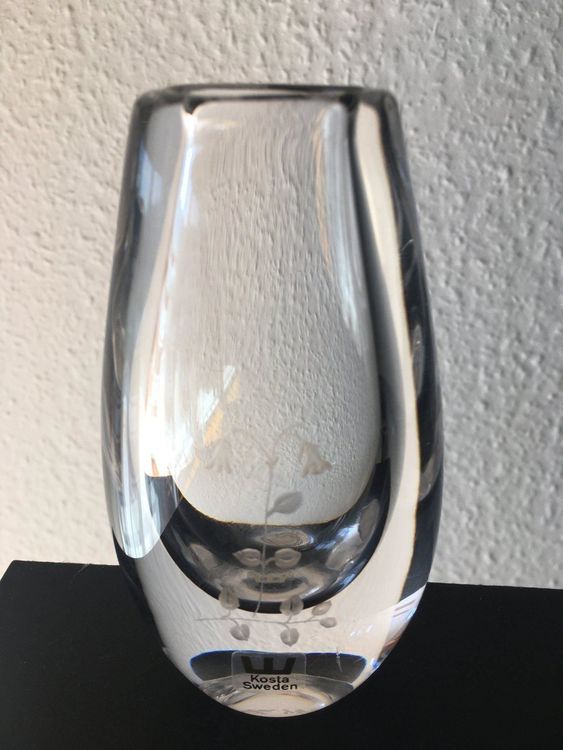 Kosta Vase graviert mit feiner Pflanze | Kaufen auf Ricardo