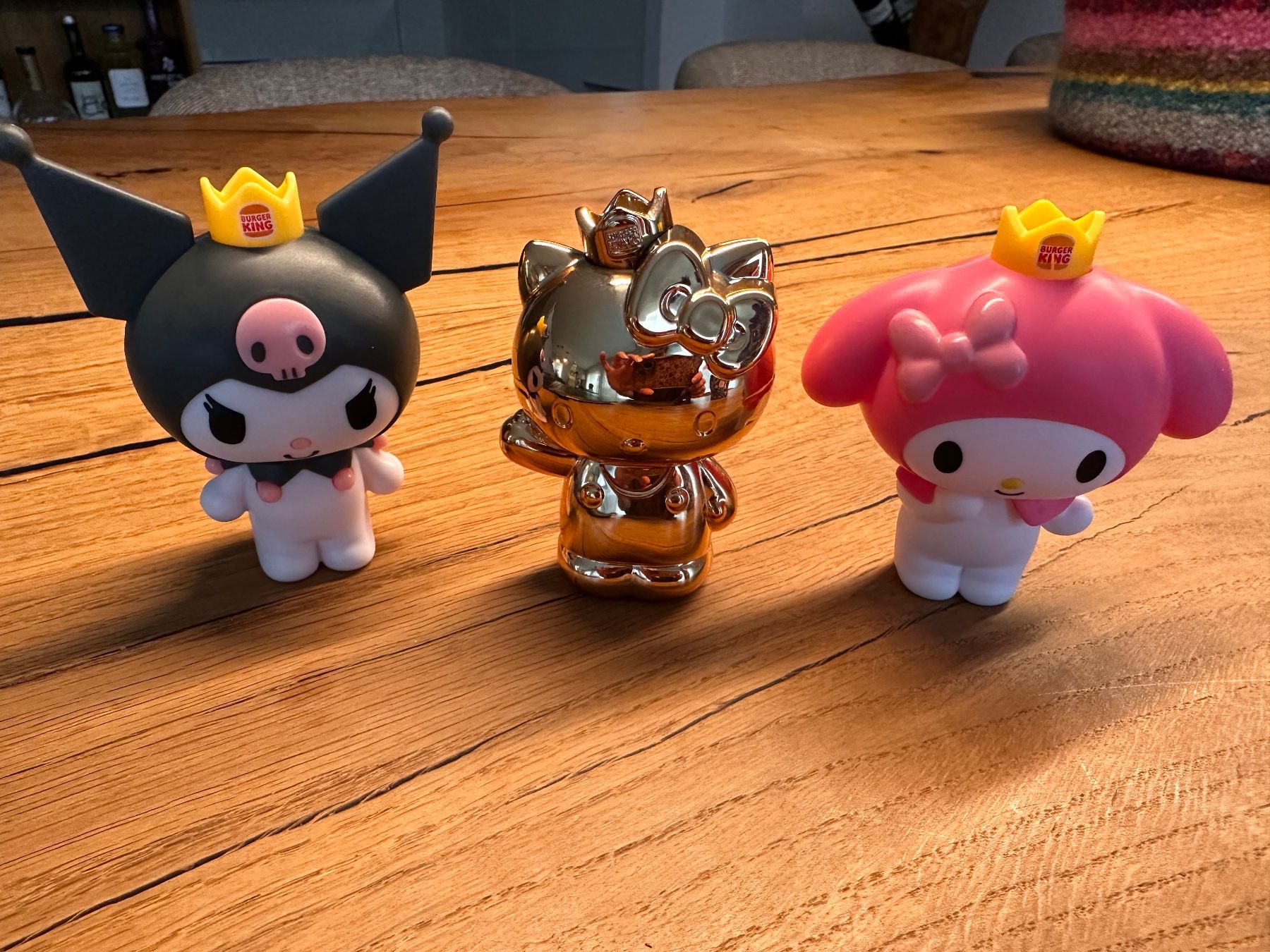 Hello Kitty Statuette: Goldener Hello Kitty Burger King – Nuovo (secondo la descrizione) da Brütten venduto da the_8s6n 1