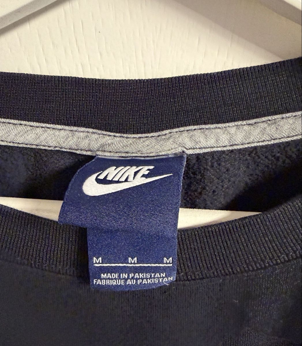 Nike Lotti di vestiti: Nike Pullover schwarz  – Nuovo (secondo la descrizione) da Subingen venduto da lor_z2sv 1