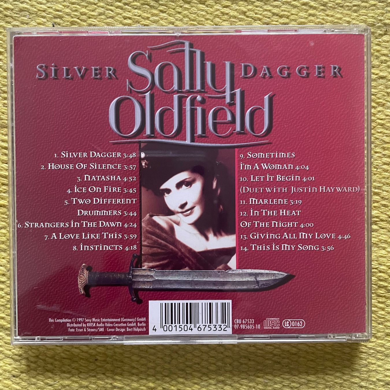 CD: SALLY OLDFIELD-SILVER DAGGER – Usato da Rorschacherberg venduto da CD-Roli 1