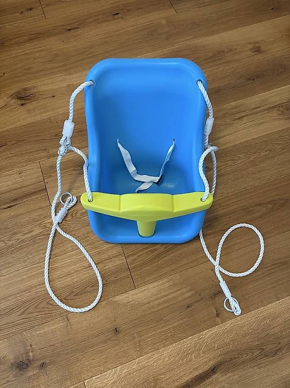 Autre balançoires de jardin: Baby Schaukelsitz – D'occasion à Dänikon ZH par jjaann01
