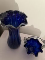Glasvase und Korbförmige Schale dunkelblau