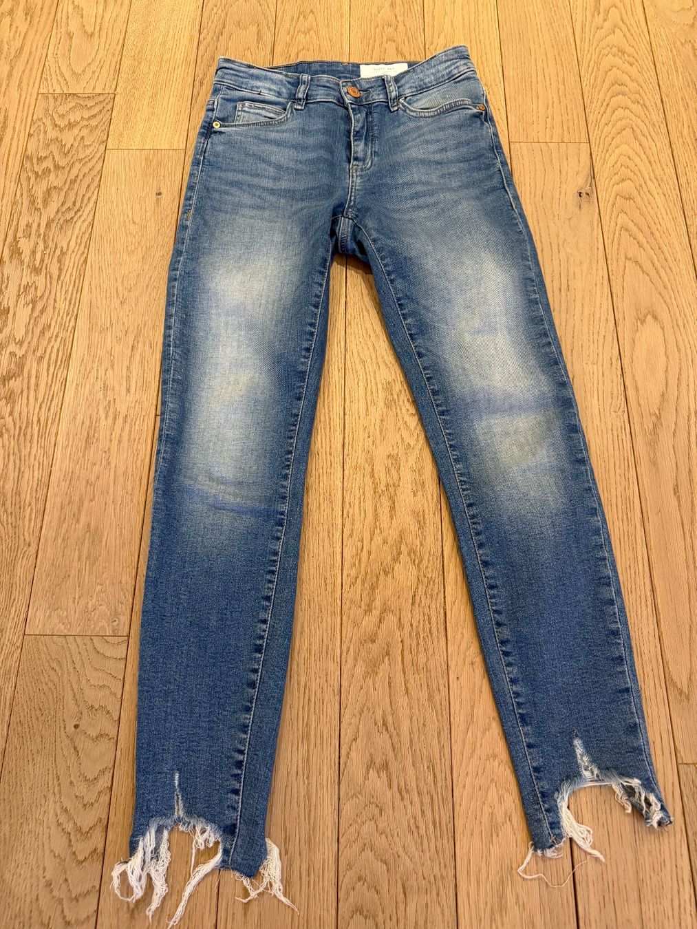 Jeans: Jeans Gr. 27/30 Noisy May – Usato da Wiesendangen venduto da gefion99