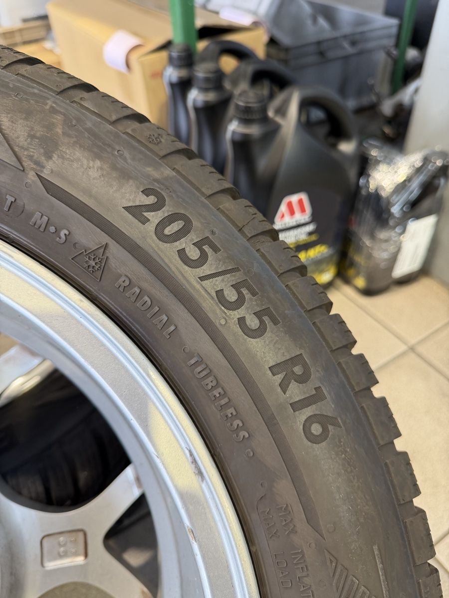 Pneumatici & Ruote complete: Audi S3 Komplettrad – Usato da Wangen an der aare venduto da Riklivti23 2