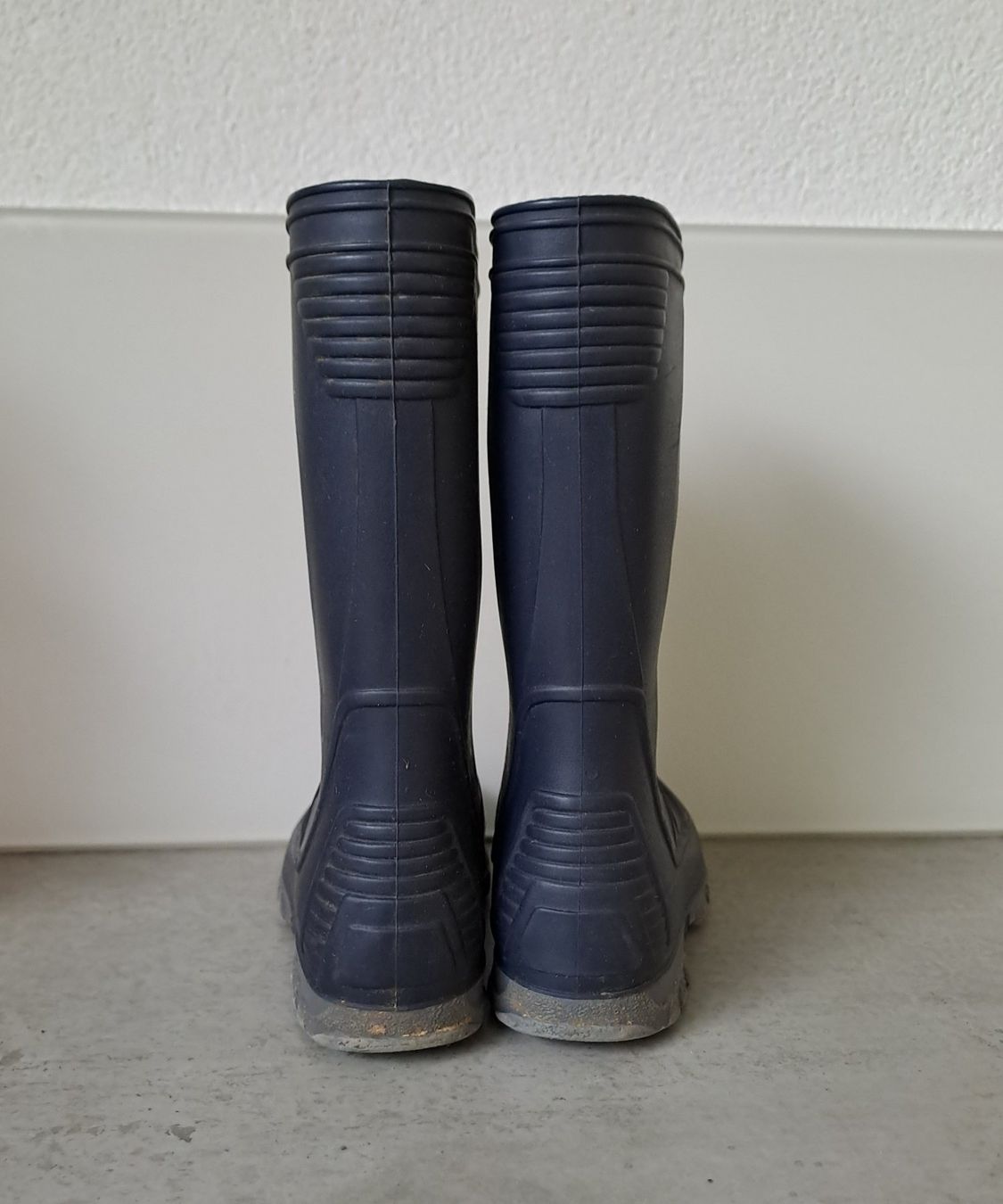 Schuhe für Jungen: Gummistiefel / Regenstiefel (Gr. 27) – Gebraucht aus Stein AR von foxtown2 2