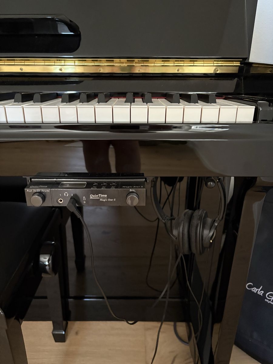Musikinstrumente: Klavier mit Silent-Funktion – Gebraucht aus Thierachern von mir_wj2m 2