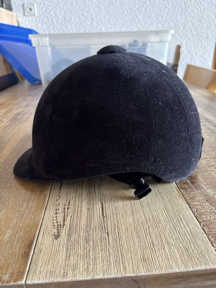 Copricapi, berretti & cappellini: Bombe Fouganza Velour noir  – Usato da Veysonnaz venduto da jad_s8vz 2