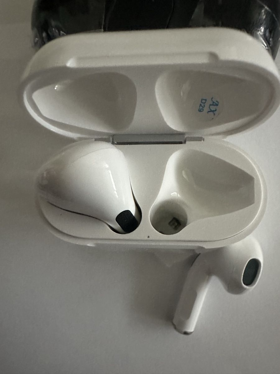 Kopfhörer: Earbuds weiss mit Ladecase – Neu (gemäss Beschreibung) aus Kloten von digi-Galaxy 3