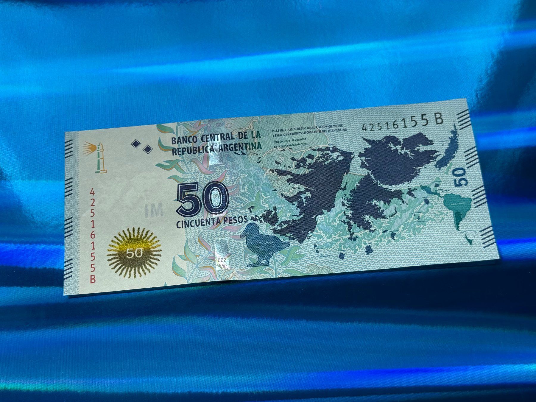 Banconote: Argentinien - Argentina 2015 - 50 Pesos UNC – Nuovo e nell'imballaggio originale da Pfäffikon SZ venduto da Sieben77 3