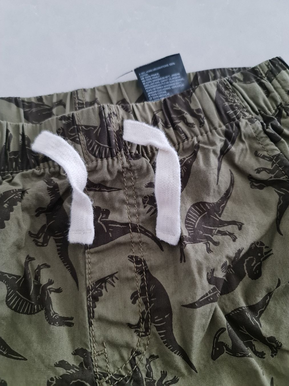 Lotti & Set di vestiti: 5 Jungen Shorts Gr. 122 Sommer – Usato da Bülach venduto da Rommar 2