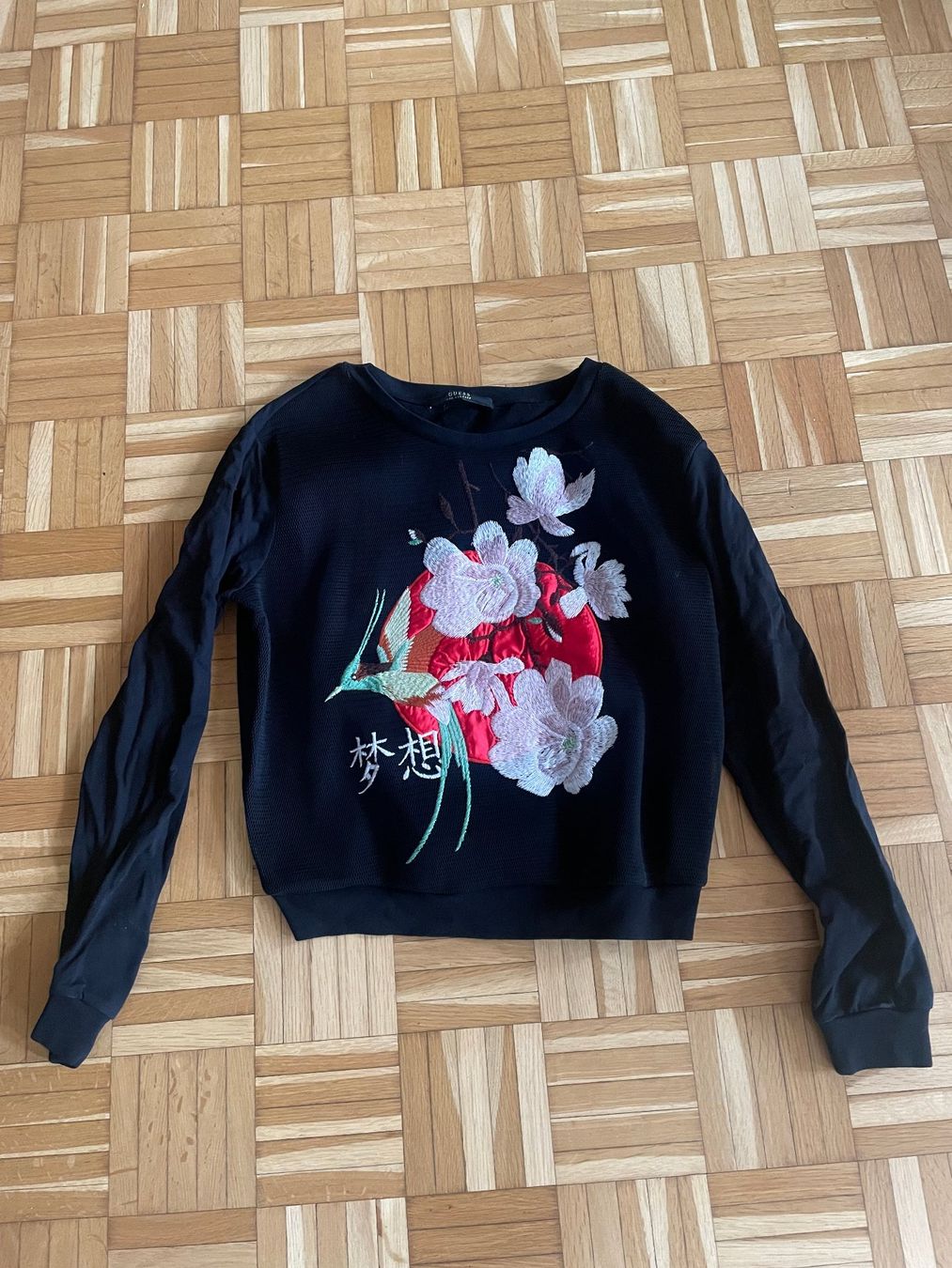 Guess Maglioni & Felpe: Guess Pullover Grösse S – Usato da Zürich venduto da Miush999