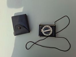 Marschkompass mit Spiegel und Ledertasche gebraucht