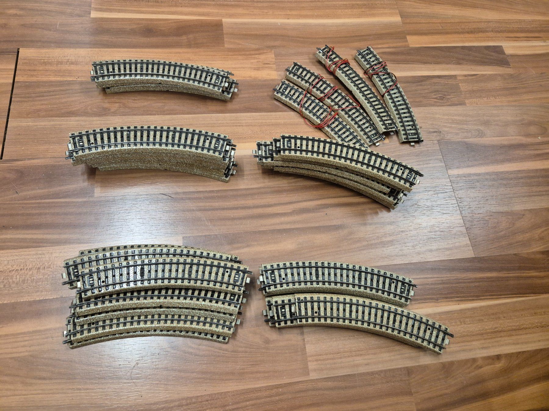 Märklin Modellini di ferrovie: Märklin Geleise 50 Kurven L – Usato da Schwarzenburg venduto da Flamingo07