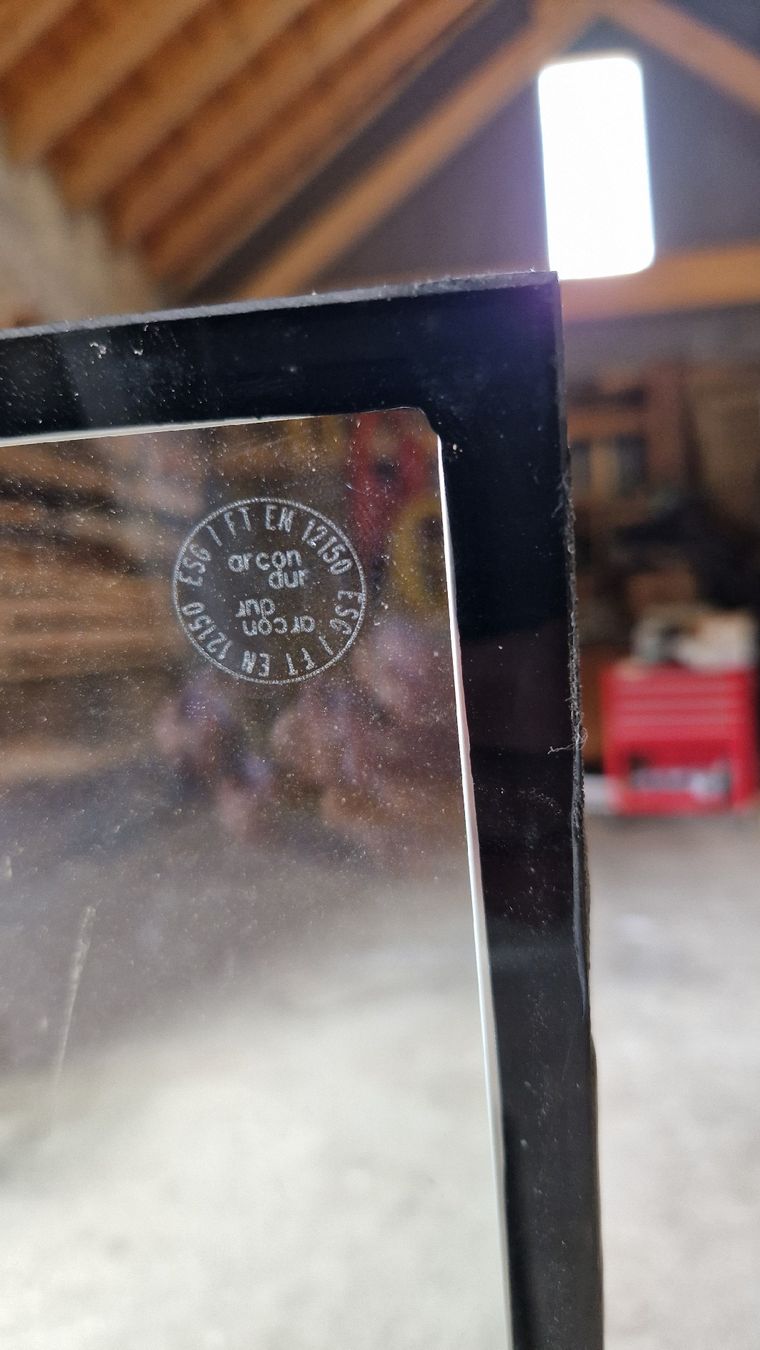 Finestre: Grande vitre à double-verre – Usato da Orvin venduto da Avanchie 2