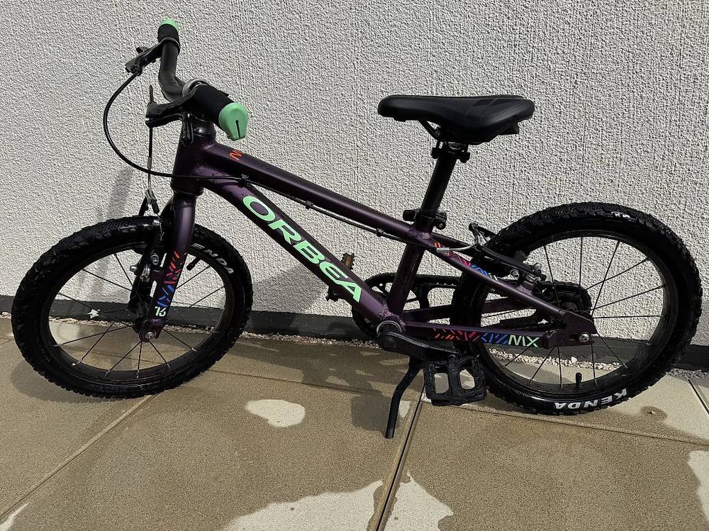 Vélo Enfant- 16 Pouces Vélo Pour Filles De 5 à 7 Ans, Vélo Pour Filles Et Garçons - Acier à Haute Teneur En Carbone - Barres Jumelées - Roue Auxiliaire - Compagnon