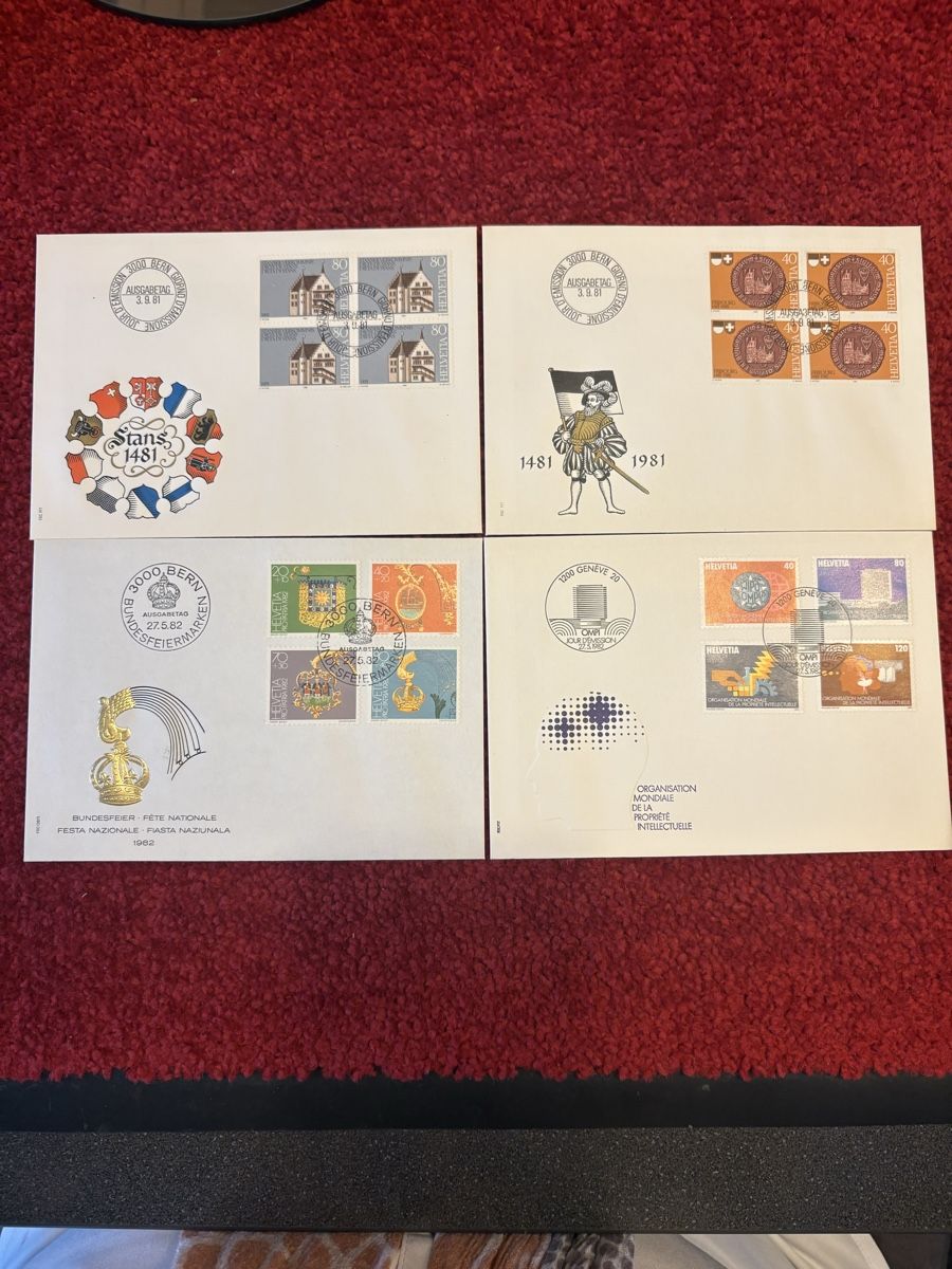 Tous les timbres: Briefmarken 4 – D'occasion à Murten par Tzaugg 1