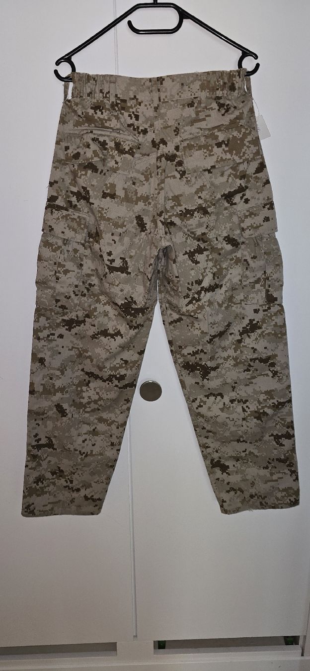 US Army Uniformi: Original US Army Combat Hose Desert Digital Tarn – Usato da Schaffhausen venduto da aos_hv6l 1