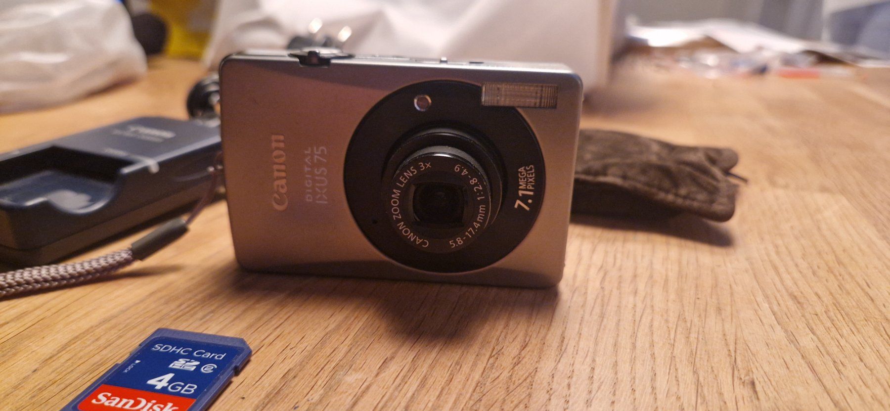 Canon Fotocamera: Canon IXUS 75 Digitalkamera TOP! – Usato da Zürich venduto da Lina049 1