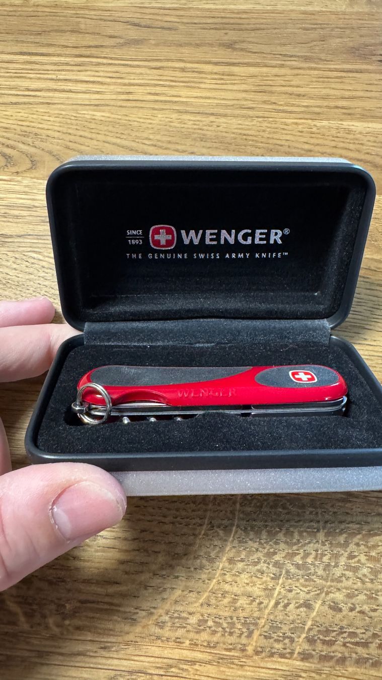 Wenger Taschenmesser: Wenger EvoGrip 10 Red Fabrikneu – Neu und originalverpackt aus Burgdorf von Catbagger64 2
