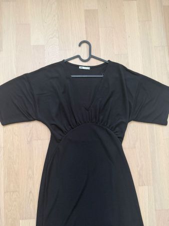 Kleid Zara schwarz Gr. S guter Zustand