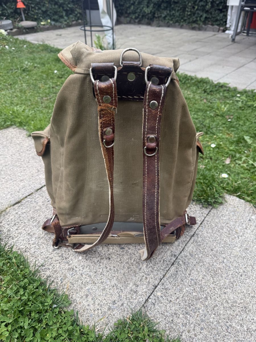 Zaini: Original Schweizer Militär Rucksack – Usato da Schlieren venduto da Flower5 1