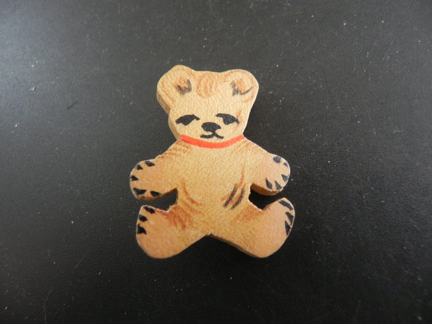 Broschen & Nadeln: Altes Holz Abzeichen Teddy Bär – Gebraucht aus Biel/Bienne von Gogolozi