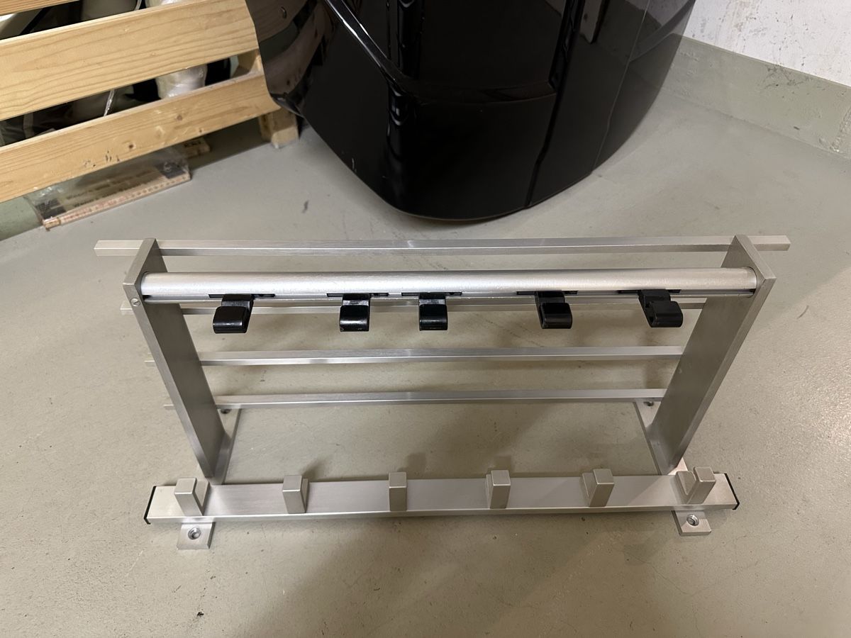 Guardaroba: Garderobe – Usato da Niederurnen venduto da KEVIN078
