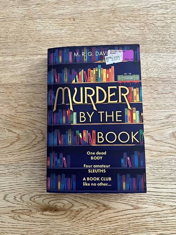 Bücher: Cozy crime "Murder by the book" – Gebraucht aus Zürich von nic_l9gv