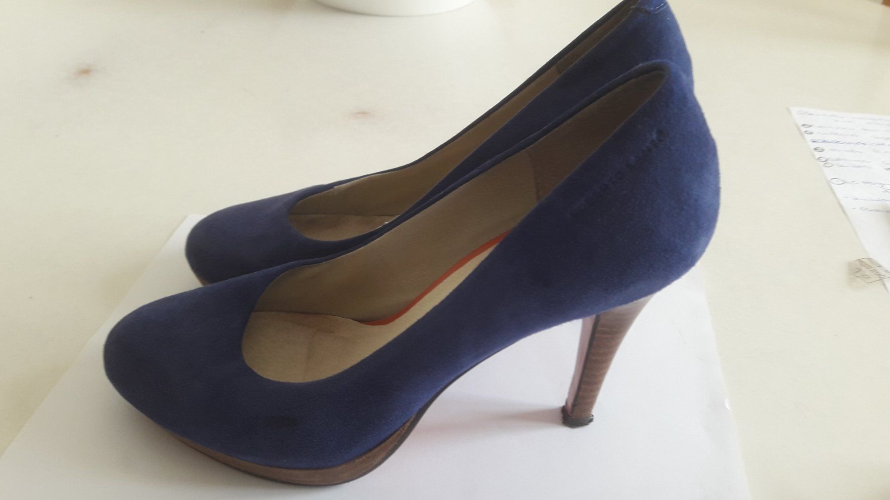 Scarpe da donna: Escarpins Taille 40 Daim bleu – Usato da Grandvaux venduto da Callisto01 1
