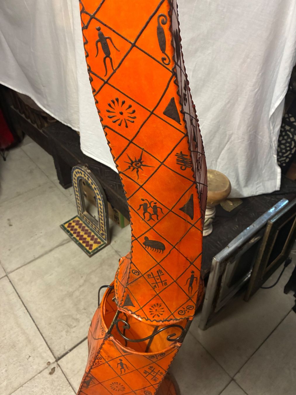 Lampade: Hennalampe orange gross aus Marokko – Usato da Zürich venduto da thetschi 3