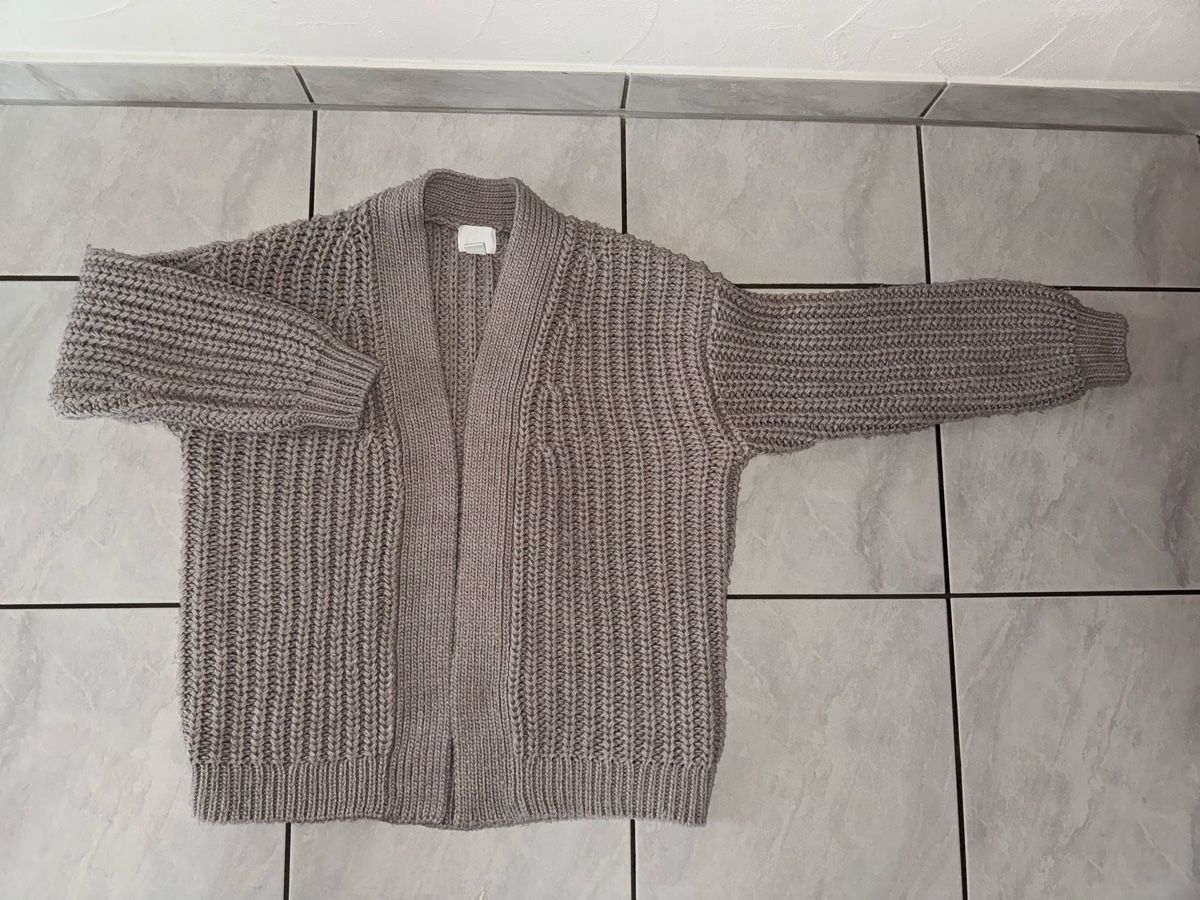 H&M Giacche: Strickjacke – Usato da Hergiswil NW venduto da kaufe_bei_kaufmann 3