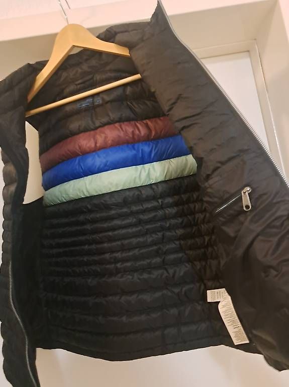 Gilets & Westen: Damen Daunenweste Cotopaxi XL – Gebraucht aus Tägerwilen von yvonnis 2