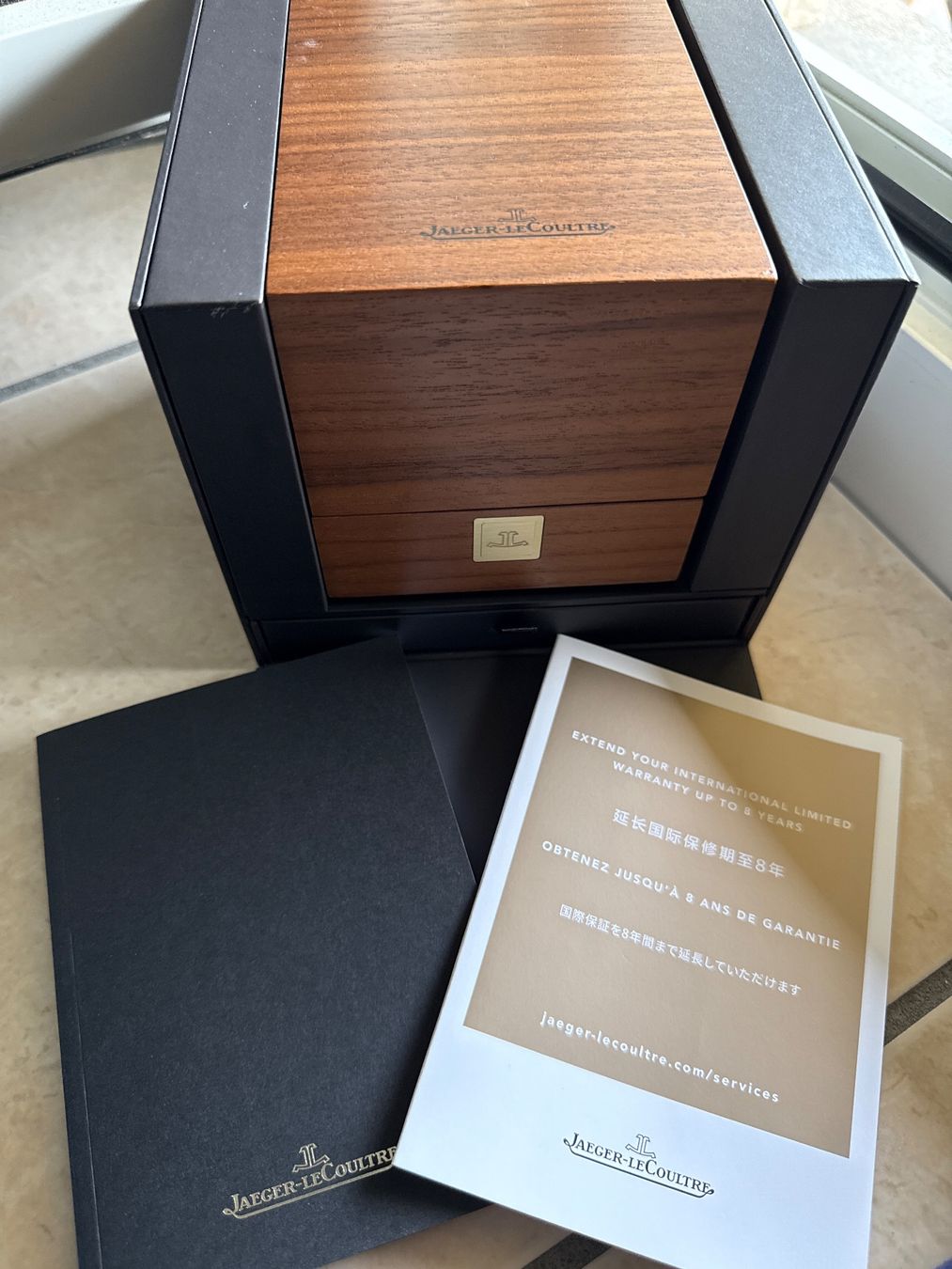 Jaeger-Lecoultre Montres: Jaeger-LeCoultre Master Ultra Thin Date Q1238420 NEW FullSet – Neuf avec emballage d'origine à Breganzona par law_jd6j 3