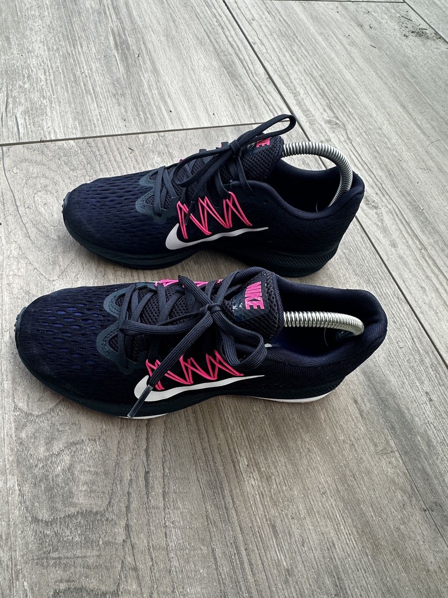 Damenschuhe: Nike Turnschuhe – Gebraucht aus Dürnten von Sugus73