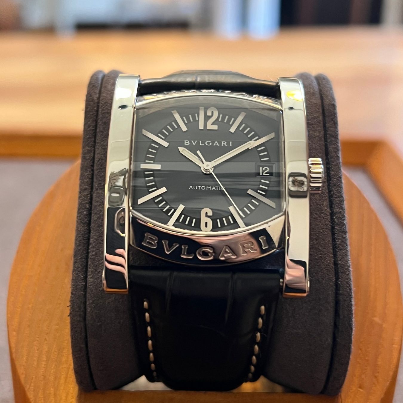 Bulgari Montres: Bulgari Assioma Automatic Date Gray Dial AA44S – D'occasion à Carouge GE par Watchaser