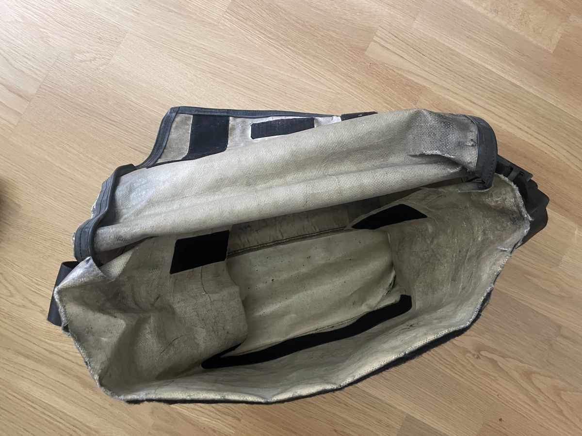Freitag Taschen: Freitagtasche F12 Dragnet weiss – Gebraucht aus Bern von kn3chtin 1