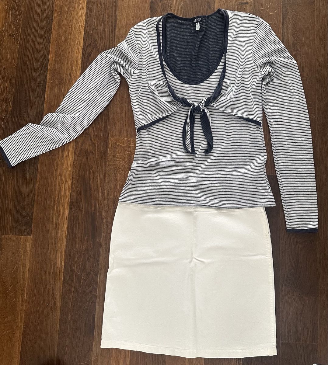 Gonne: Rock von Armani Jeans – Nuovo (secondo la descrizione) da Dübendorf venduto da suv_7dsx