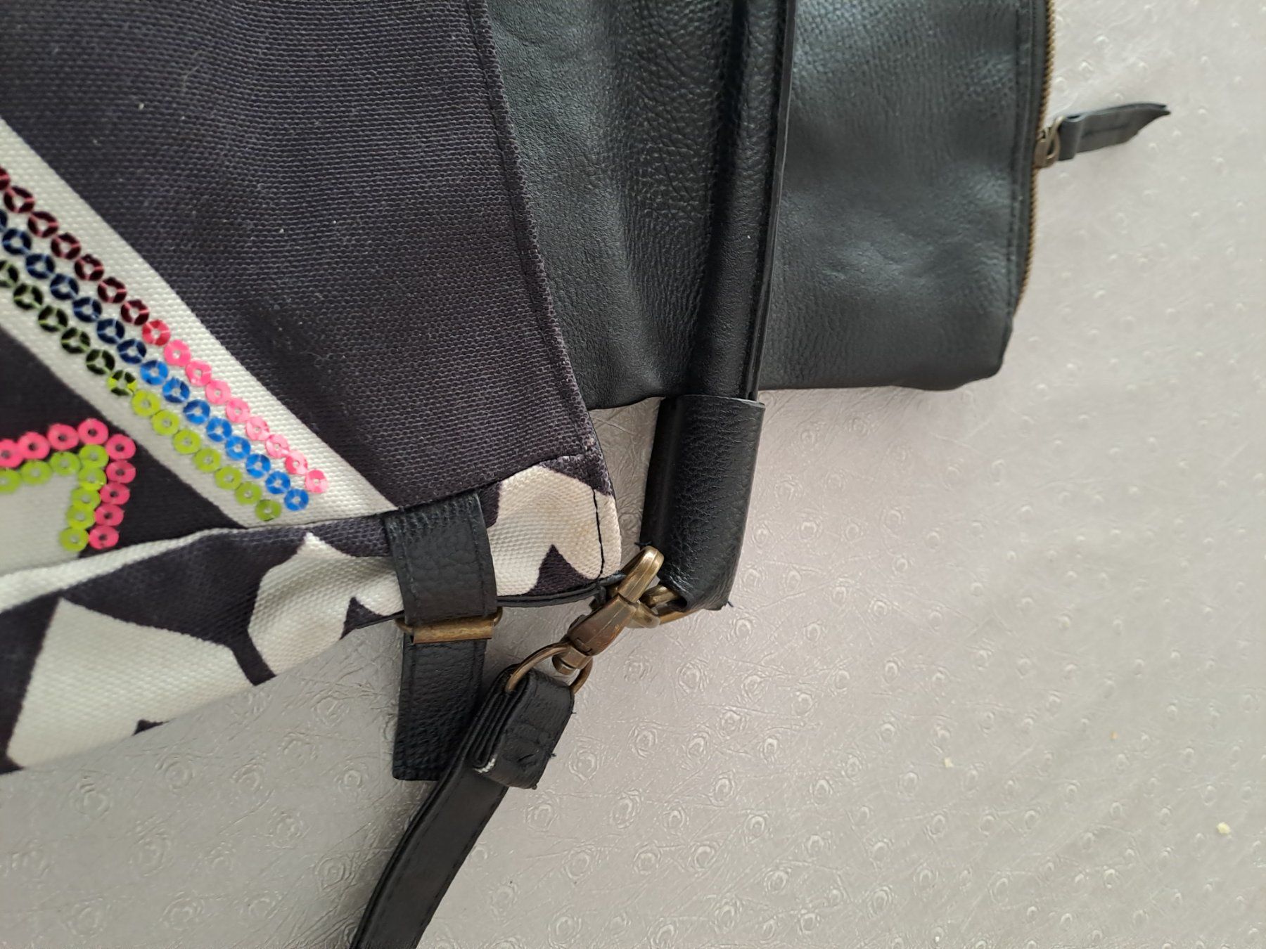 Desigual Borse da donna: Sac DESIGUAL – Usato da Glovelier venduto da arbecha 5